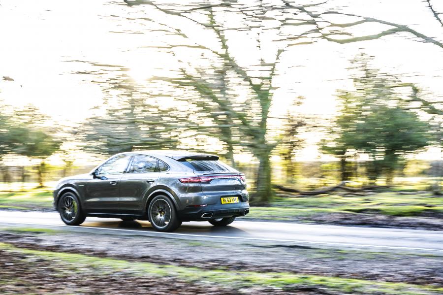  Porsche Cayenne E-Hybrid Coupe 2019 года  (UK) (фото 33 из 33)